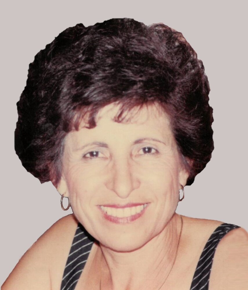 Christine Karales